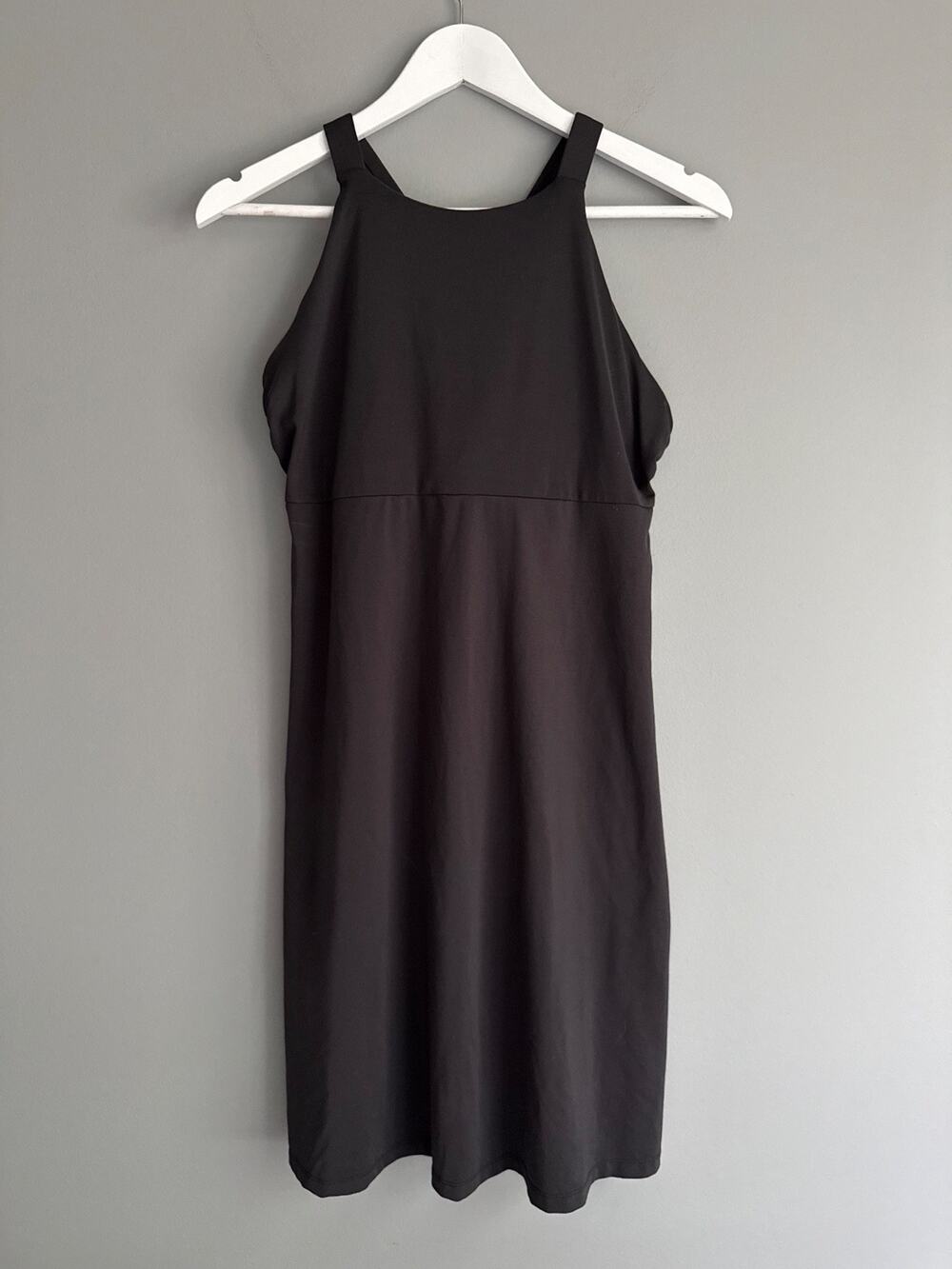 Patagonia Dress Size M Black Halter Crossback Built-In Bra Athleisure Gorpcore